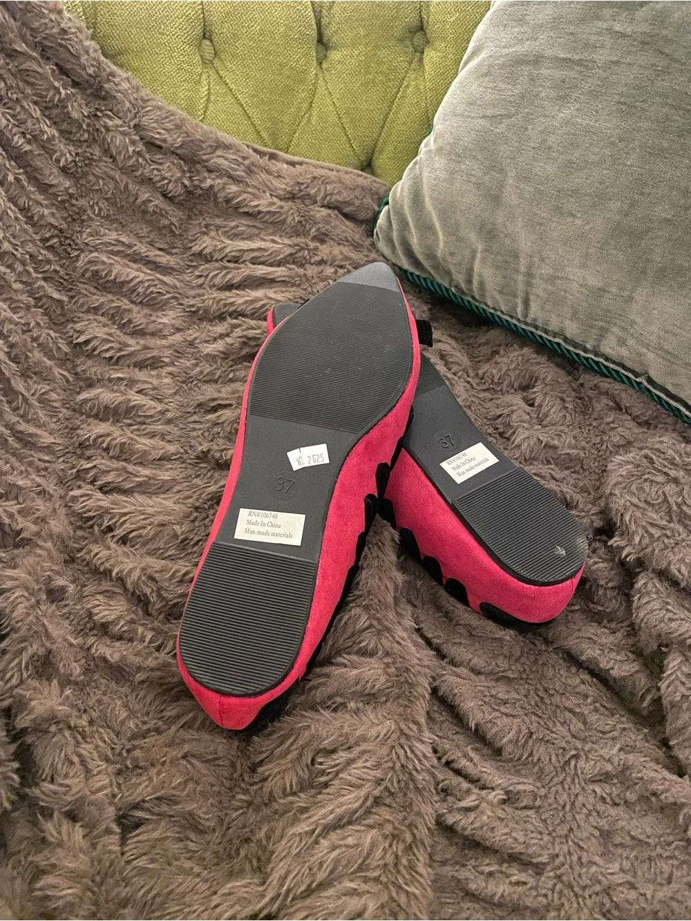 Serengeti Red Pointed Ballet Flats with Black Contrast Stitch Trim and Bow NWOT - Picture 8 of 8